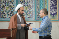 مراسم تجلیل از نفرات برتر مسابقه عید فطر در مسجد انستیتو قلب و عروق شهید رجایی به روایت تصویر